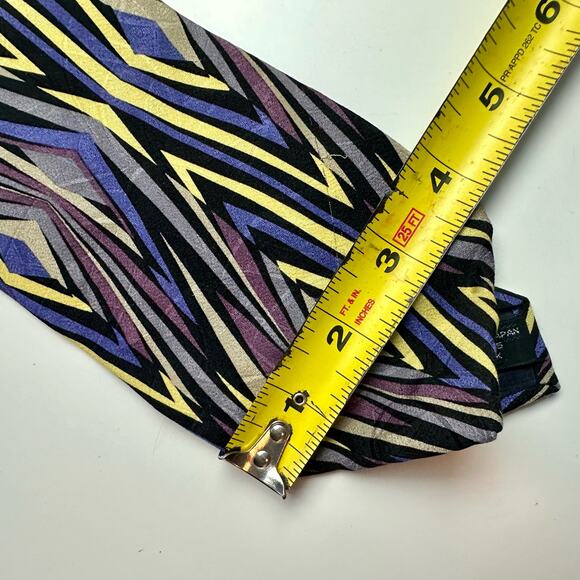 Jhane Barnes Men's 100% Silk Multicolored Geometric Color Diamonds Necktie Tie - Picture 6 of 6